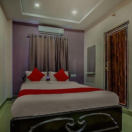 Oyo 8929 Stay Siddhartha Residency Jalaripeta Bagian luar foto