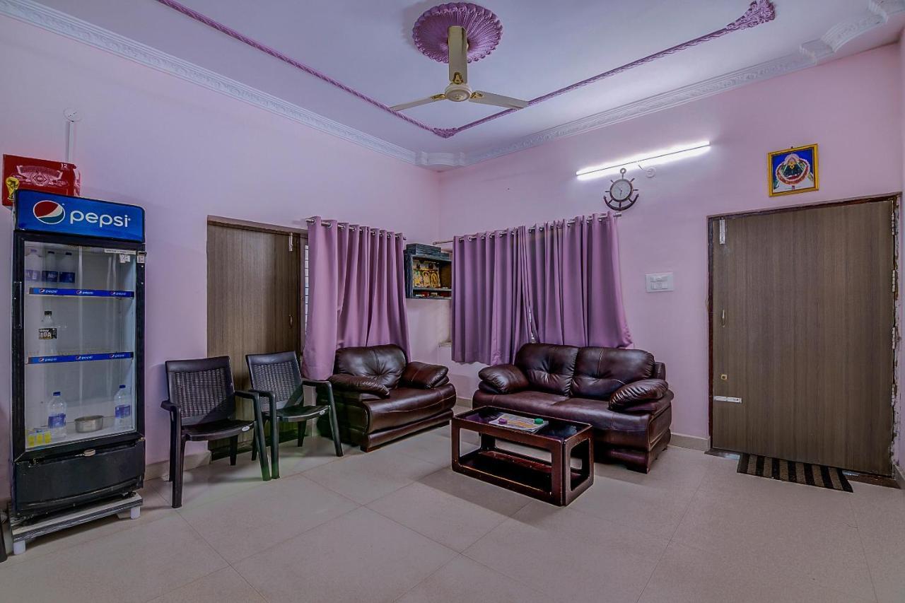 Oyo 8929 Stay Siddhartha Residency Jalaripeta Bagian luar foto